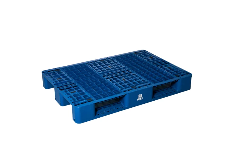 three runners plastic pallet